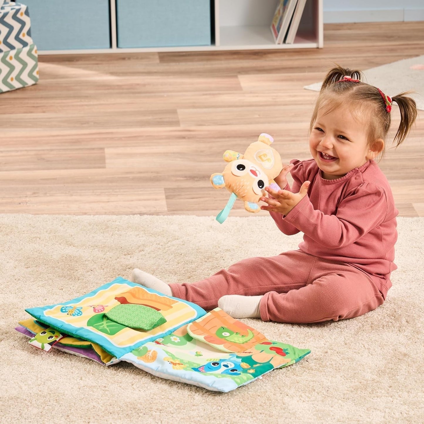 VTech Baby Moje velká plyšová kniha - Kniha/kniha Touch and feel s hudbou a zvuky - Látková kniha s pohyblivými prvky - Hračka pro motorické a smyslové dovednosti - Pro miminka a děti ve věku 3-24 měsíců Bebe Naty Shop Toys