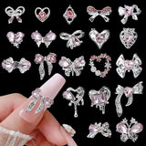 Luxus Rosa Diamant Nagel Charms 3D Butterfly Nail Art Charms Mašle na nehty Y2K Heart Charms Nägel Zubehör Schmetterling Herz Schleife Nageldesign Edelsteine ​​​​Strasssteine ​​Glitzersteine ​​​​Nagelschmuck