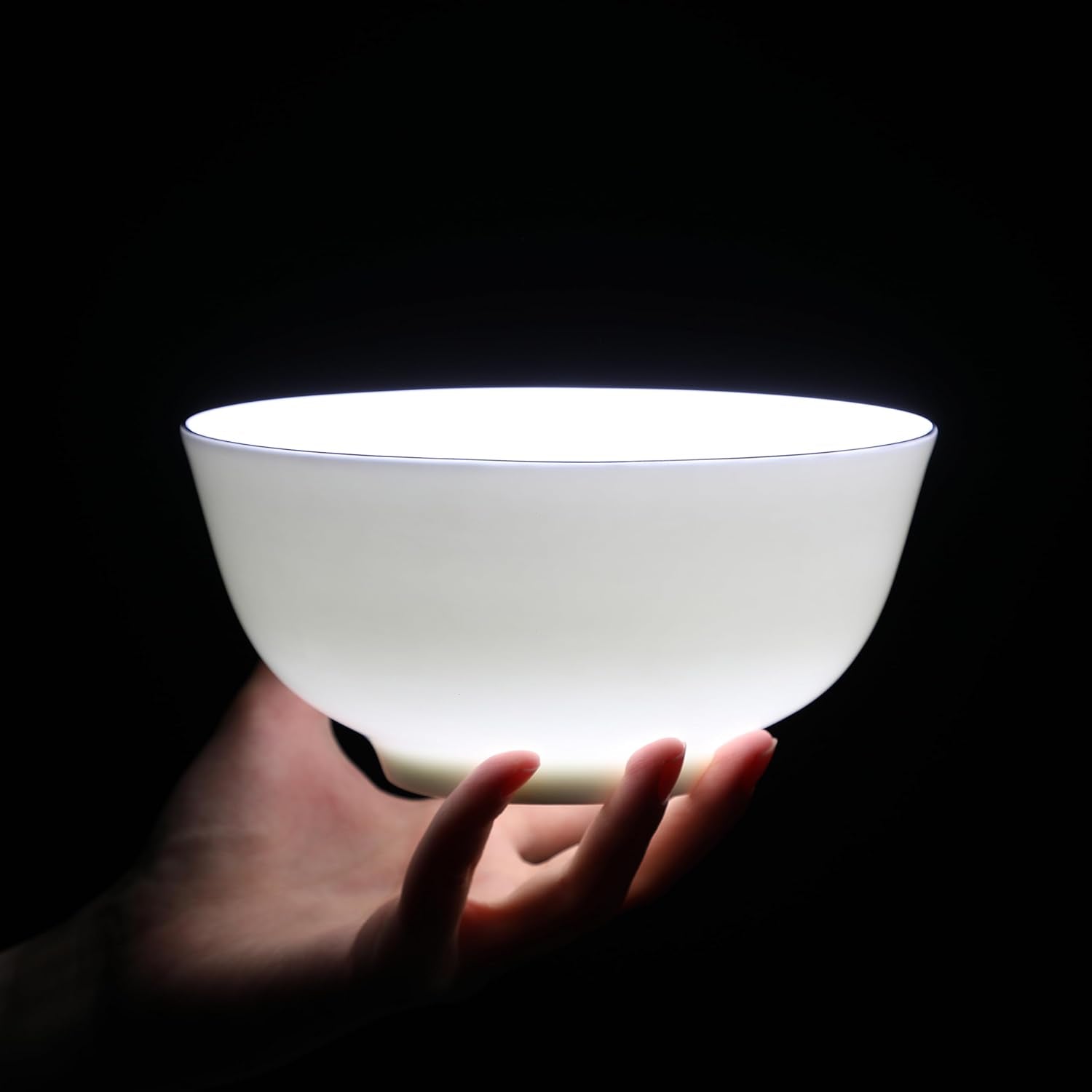 MALACASA Sada jídelního nádobí pro 4 osoby Bone China 16dílná sada nádobí Kulatý bílý se zlatým okrajem Kombinace Sada 4 talířů 4 dezertních talířů 4 talířů Suma a 4 misky na cereálie Řada NORI