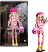 Panenka Monster High Wednesday a doplňky Enid Sinclair Růžový baret a batoh Sběratelská figurka Stojan na panenky HXJ05 Naty Shop Dolls Výchozí název