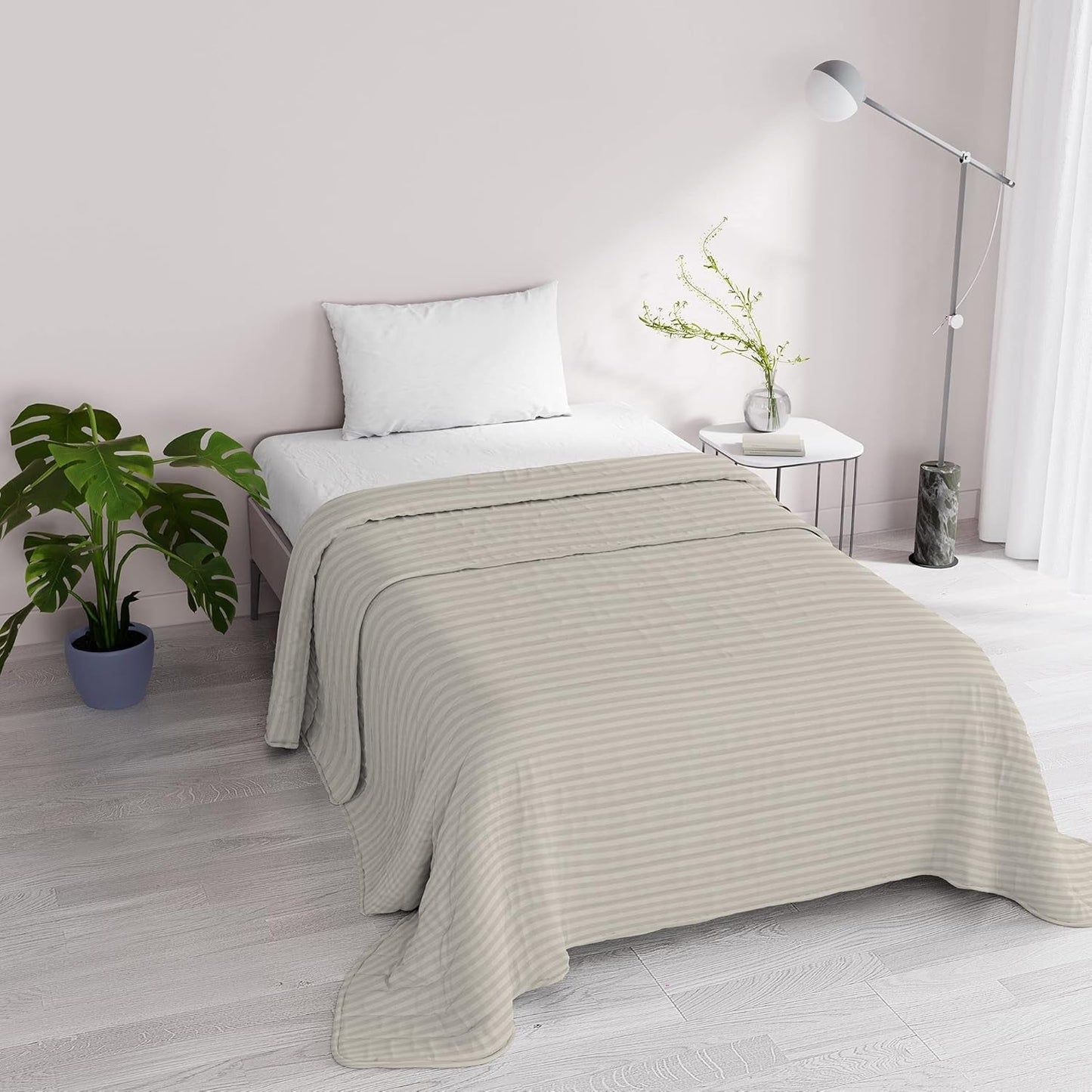 Letní přikrývka Saténové pruhy, polyester, krémová, 260X250 Cm Přikrývky a přikrývky Naty Shop Turtle dove 170X250 Cm