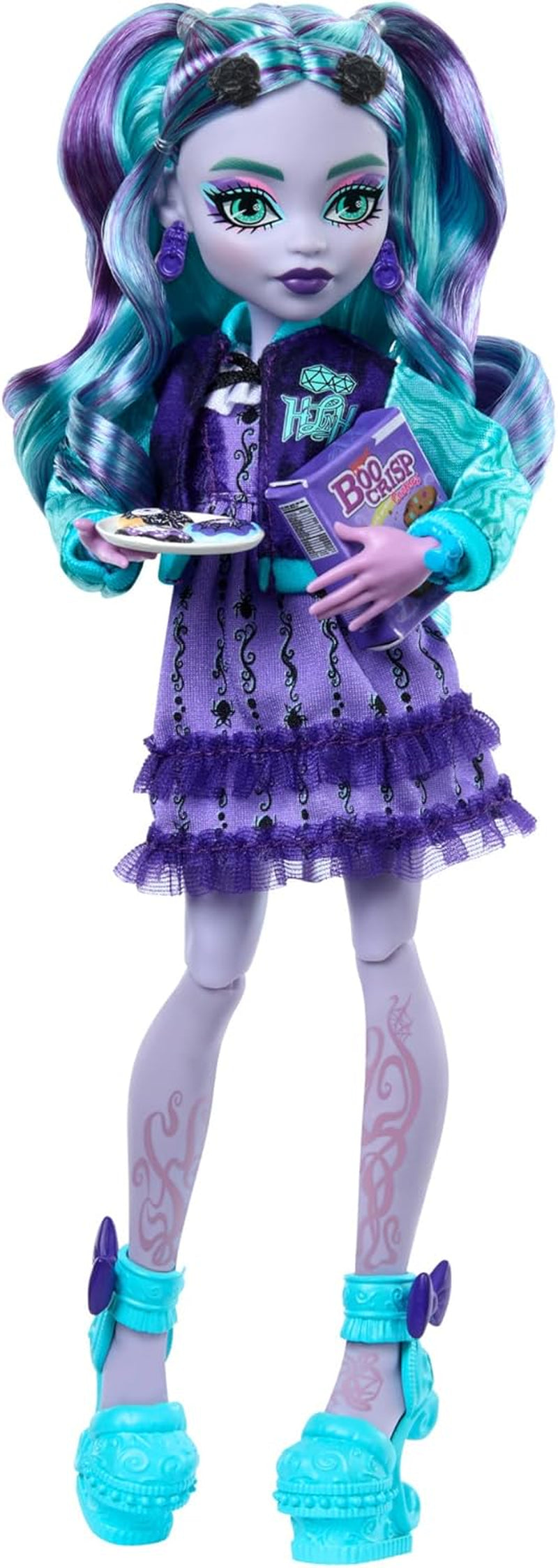 Sada doplňků pro panenku Monster High Fearbook Twyla a filmový klub, školní bunda, absolventské album, stolní hra a sušenky, HXW31