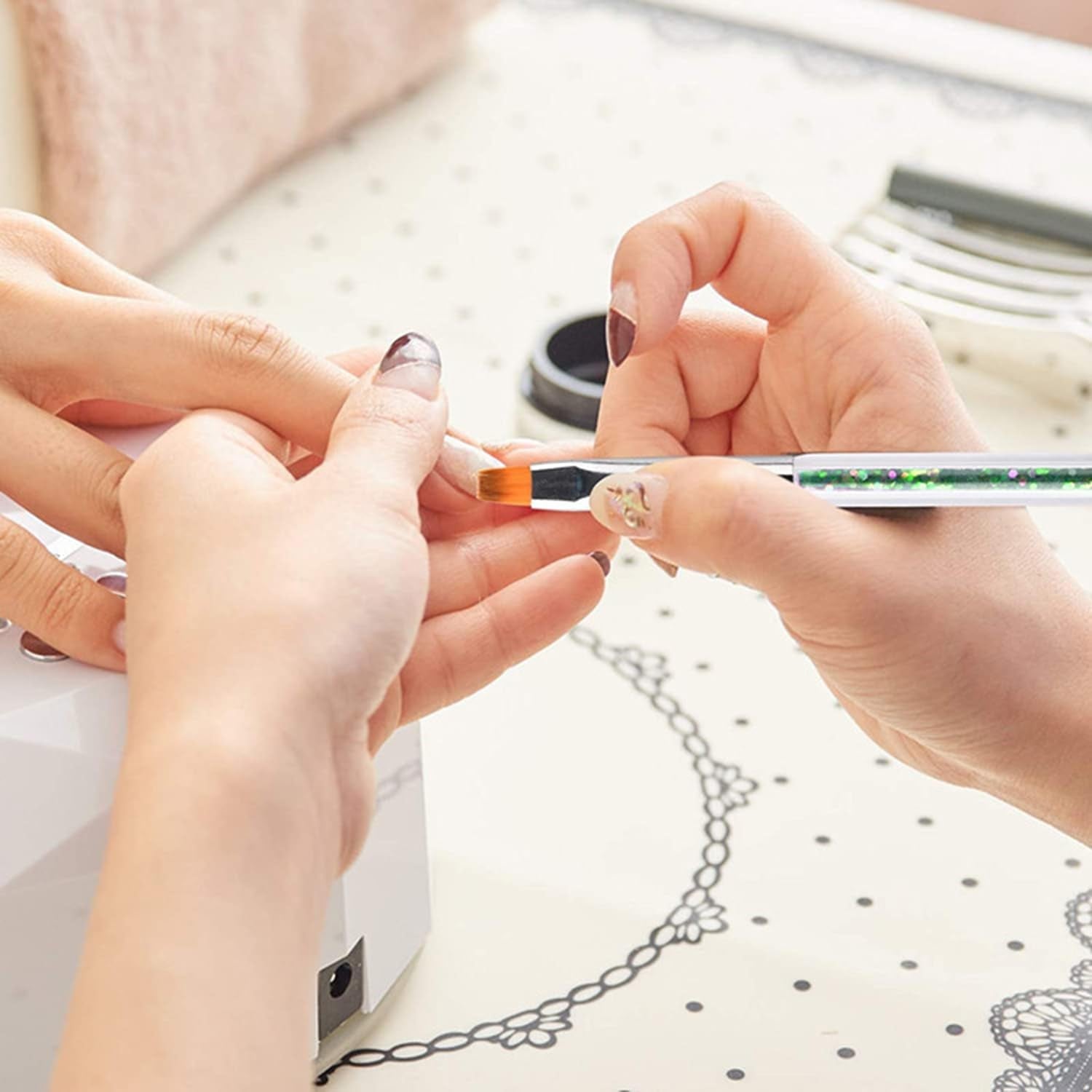 Sada 6 Stück Nagel Pinsel Pinsel, Doppel-Ende Nagel Design Pinsel, Acryl Nail Art Pinsel Pinsel Pinsel na tečkování teček pro DIY Nail Art Design (Mit 1 Schwammbürste)