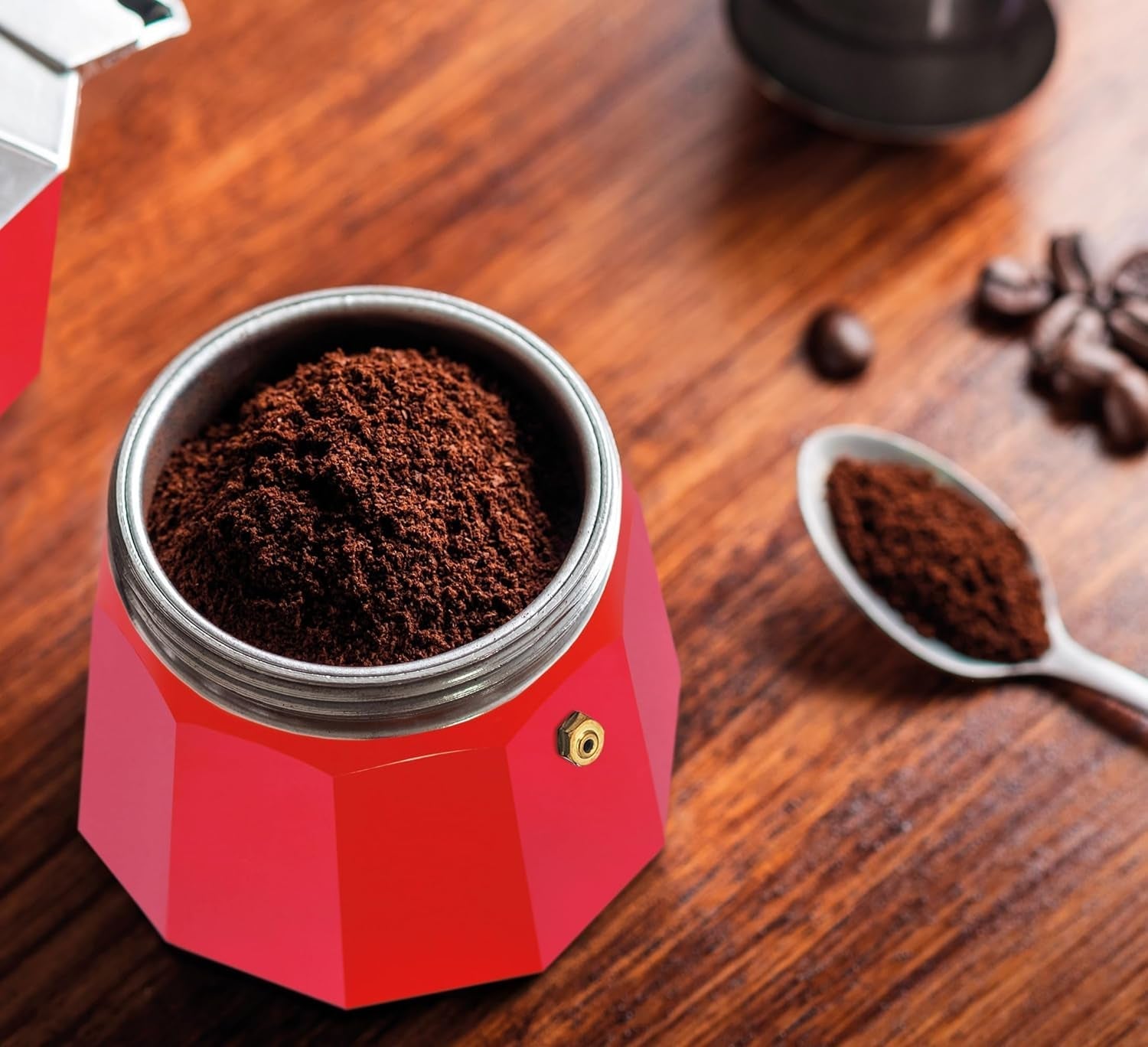 Cilio Classico espresso kávovar na 6 šálků | elektrický 480W | Ø 11,5 cm Výška: 25 cm | hliník | červená | integrovaná varná deska | s funkcí udržení tepla a redukčním filtrem | na cestování nebo kempování