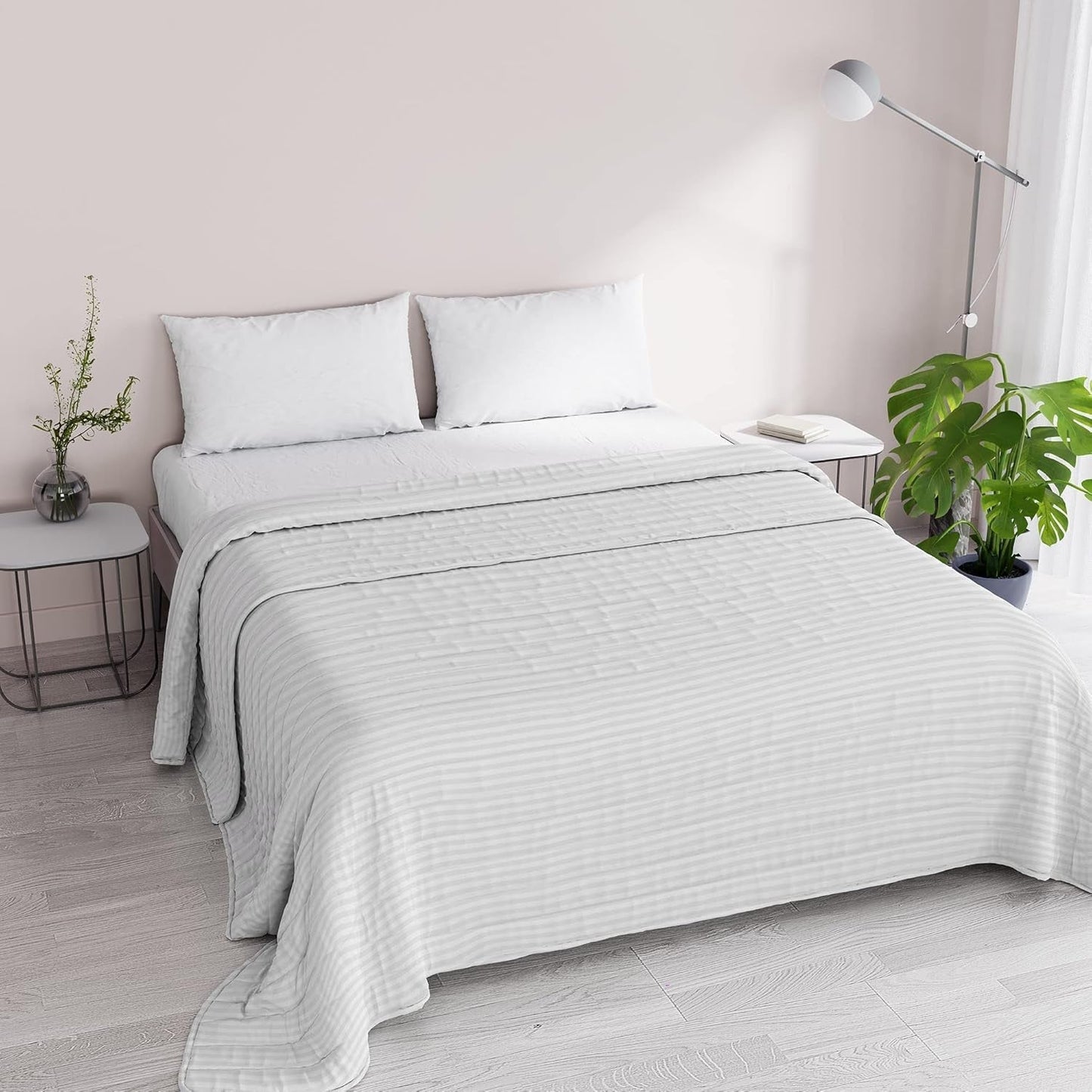 Letní přikrývka Saténové pruhy, polyester, krémová, 260X250 Cm Přikrývky a přikrývky Naty Shop Bílá 260X250 Cm