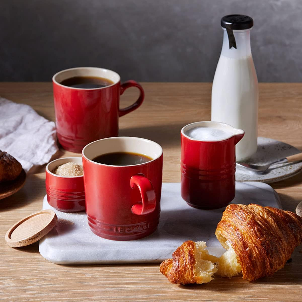 Kameninový hrnek na mléko Le Creuset, 150 ml, třešňová červená, 91051700060099