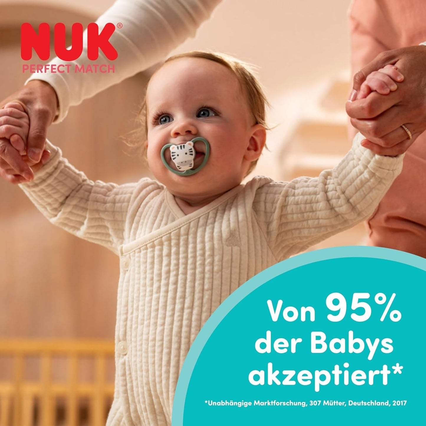 Dudlíky NUK Perfect Match pro miminka | 6-18 měsíců | Ortodontické dudlíky, které podporují cirkulaci vzduchu a zabraňují vyrážkám způsobeným slinami | 95% přijetí miminky** | Disney Mickey Mouse | Balení 2