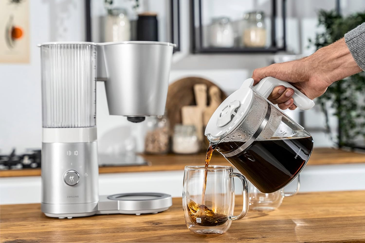 Espresso kávovar ZWILLING ENFINIGY s filtrem se skleněnou karafou o objemu 1,5 l, espresso kávovar s nerezovým bojlerem, funkcí kvetení a inteligentním odstraňováním vodního kamene, plast, stříbrná