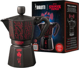 Kávovar Bialetti Moka Express Stranger Things na 6 šálků, hudební tlačítko s funkcí nabíjení USB-C, nevhodné pro indukční varné desky, 6 šálků (270 ml), černá