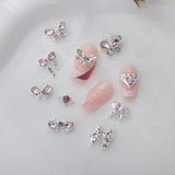 Luxus Rosa Diamant Nagel Charms 3D Butterfly Nail Art Charms Mašle na nehty Y2K Heart Charms Nägel Zubehör Schmetterling Herz Schleife Nageldesign Edelsteine ​​​​Strasssteine ​​Glitzersteine ​​​​Nagelschmuck