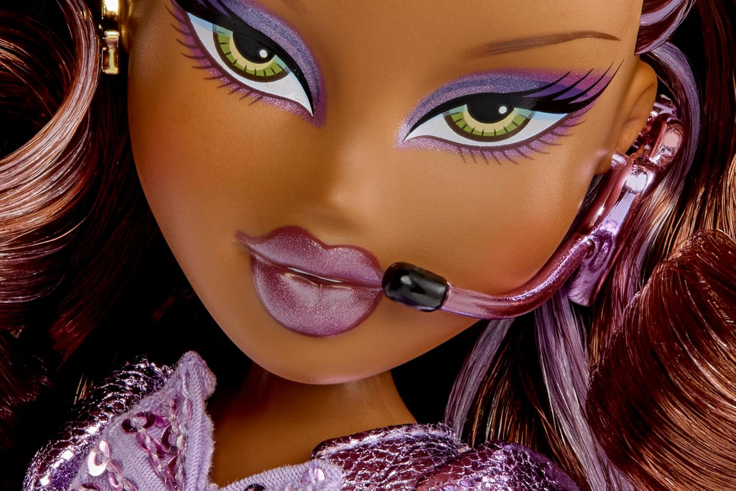 BRATZ Pop Starz Sasha – Módní panenka se sběratelskou klíčenkou, oblečením a hudebními doplňky