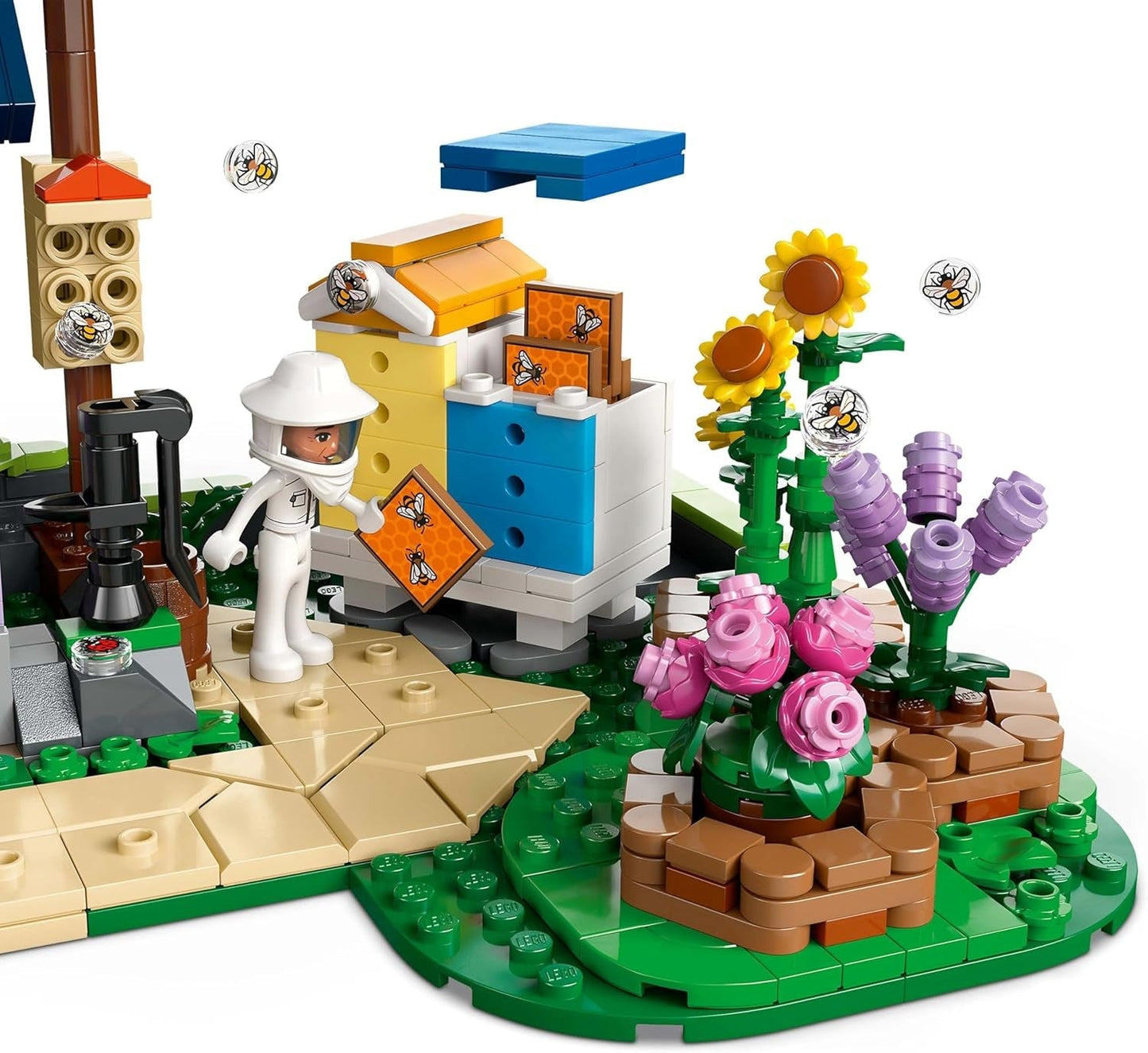 LEGO Friends Dům a květinová zahrada Včelař Stavebnice Příroda Hrací sada Dárek pro dívky 12+ Sada sestavitelných modelů 4 minifigurky a figurky zvířat Kočka a králík 42669 Stavebnice Besuche den LEGO-Store