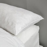 Houba Bleu Calin Flat z paměťové pěny a polyesterového vlákna, bílá 160 X 40 cm standardní polštáře Naty Shop