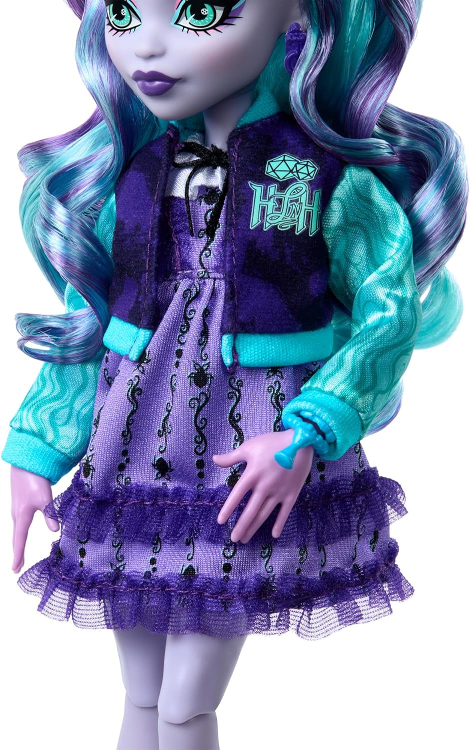 Sada doplňků pro panenku Monster High Fearbook Twyla a filmový klub, školní bunda, absolventské album, stolní hra a sušenky, HXW31