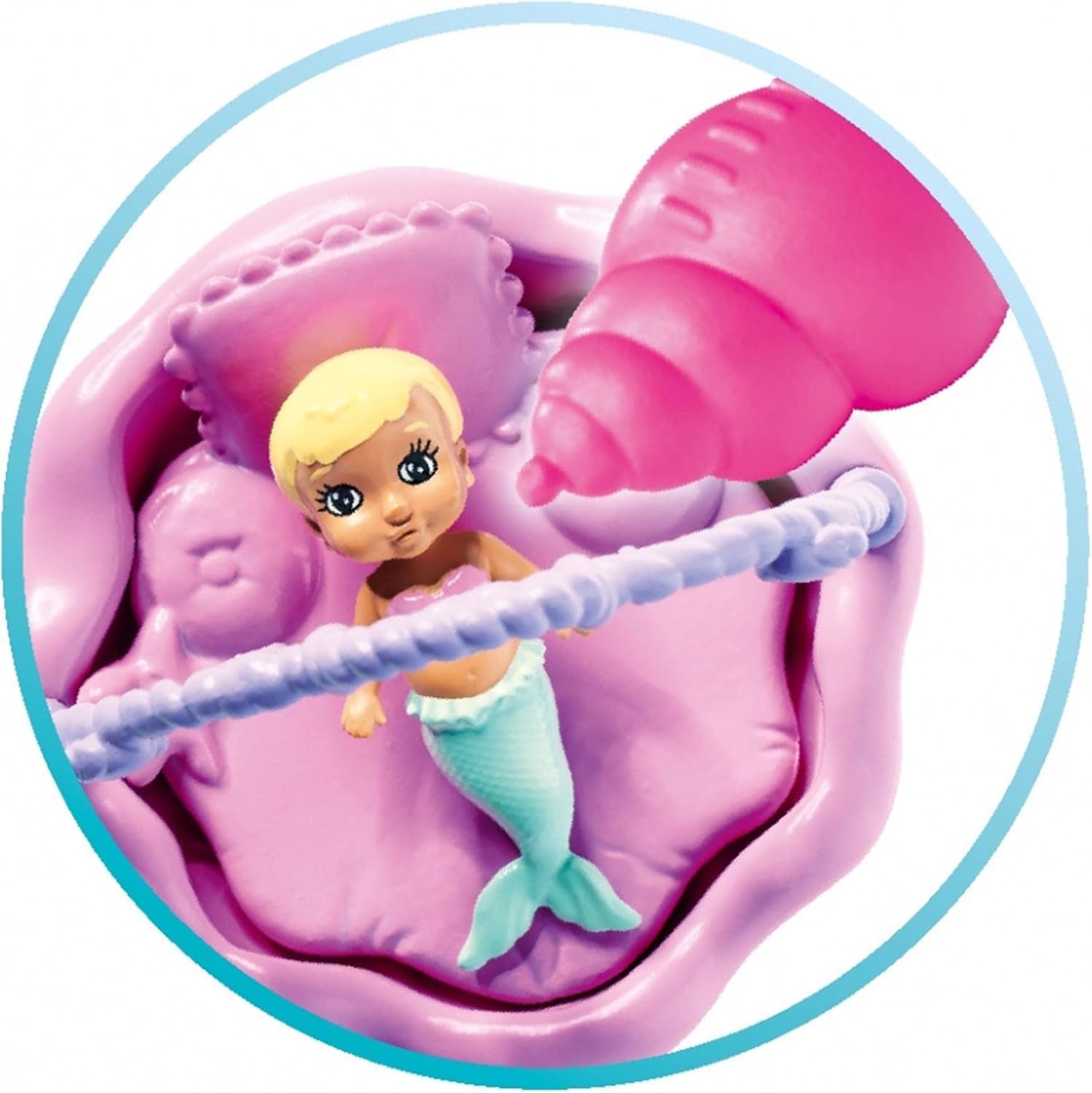 Simba 105733524 - Steffi Love Mermaid Family Těhotná mořská panenka Kevin s dětskou postýlkou ​​29cm Módní panenky Hrací panenky pro 3 roky a více