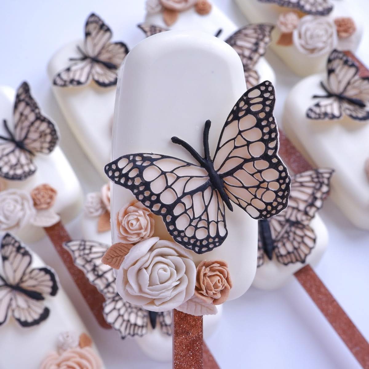 Katy Sue, Silikonová forma 4 Roses Kitchen Naty Shop