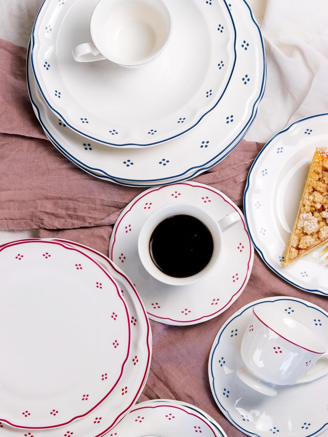 Mäser Lova Series 18dílný porcelánový kávový servis – 6 dezertních talířků (19,5 cm), 6 šálků (19 cl) a 6 podšálků (15,5 cm), modrá