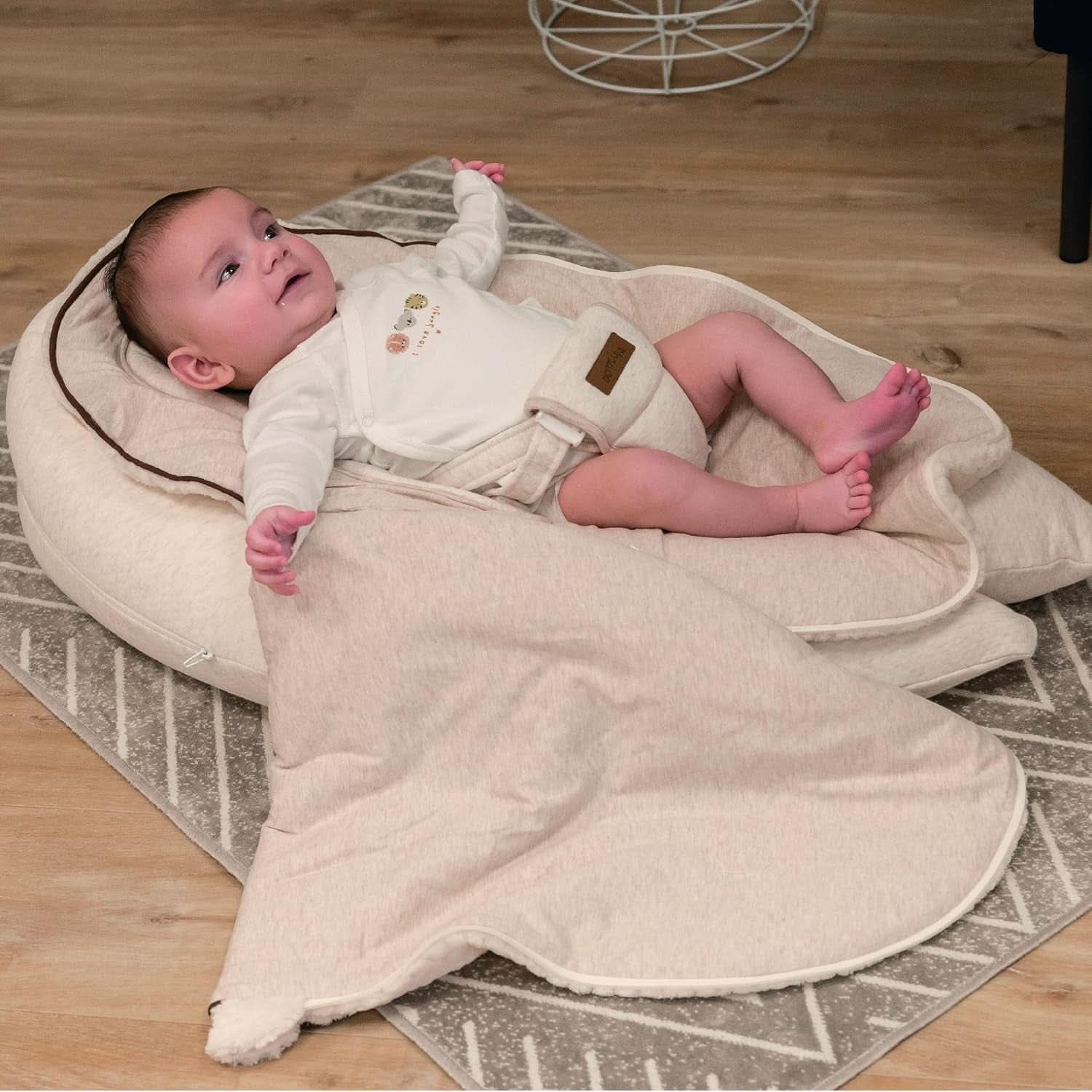 Multifunkční kojící polštář, 4v1, Soft Nova, béžový, jeden polštář: 202 cm, křeslo, 40 X 75 X 22 cm Příslušenství Potraviny a kojení Bebe Naty Shop