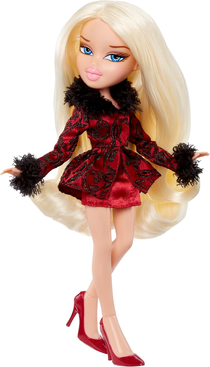 Bratz Clueless Cher Doll – Sběratelská filmová panenka se skutečnými outfity a doplňky