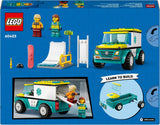 LEGO City Sanitka a snowboardista, sanitka s autíčkem a 2 minifigurkami, figurka snowboardisty a zdravotníka, nápaditý dárek pro chlapce a dívky od 4 let 60403 Stavebnice Besuche den LEGO-Store