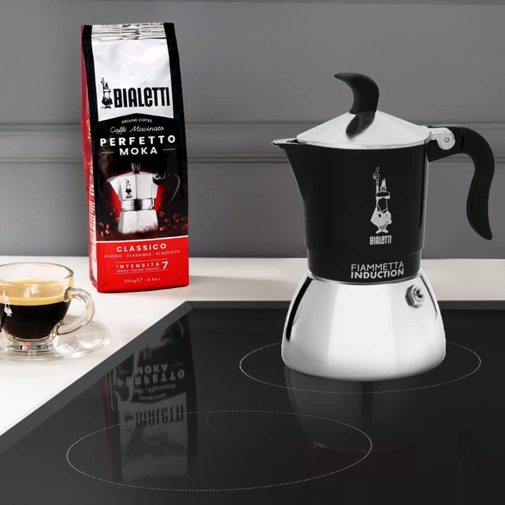 Indukční kávovar Bialetti Fiammetta, 2 šálky (100 ml), vhodný pro všechny typy varných desek, elegantní design, černá