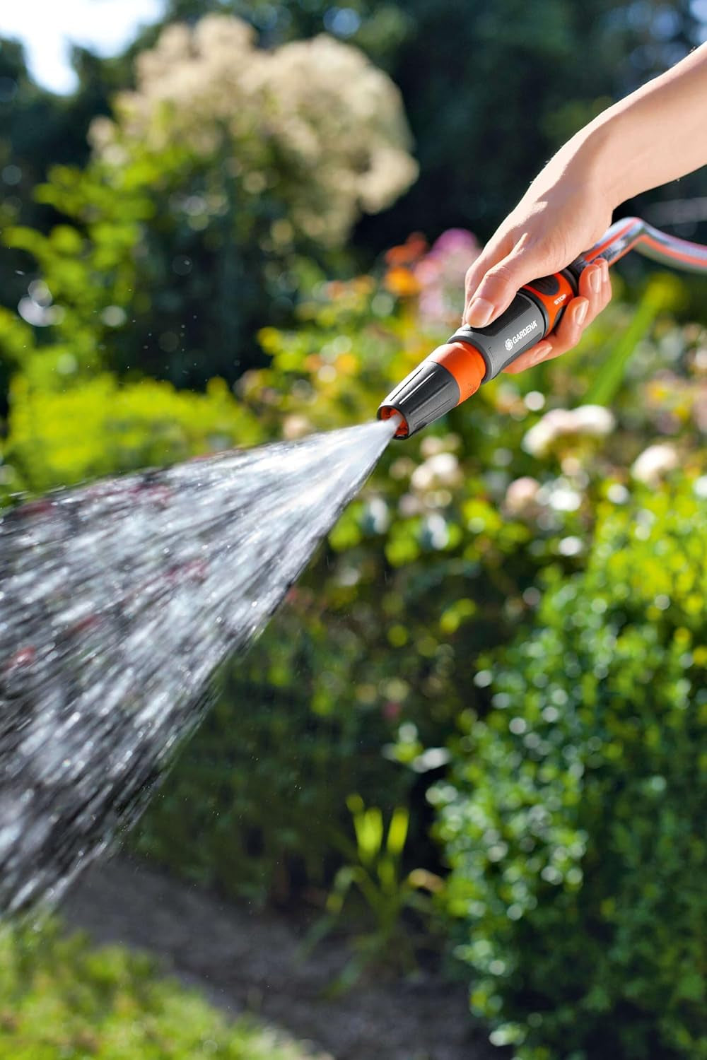 Sada postřikovačů Gardena pro hadice 13 mm (1/2 palce) a 15 mm (5/8 palce): Sada čisticích sprejů s Aquastop pro rychlou výměnu připojení (18288-20)