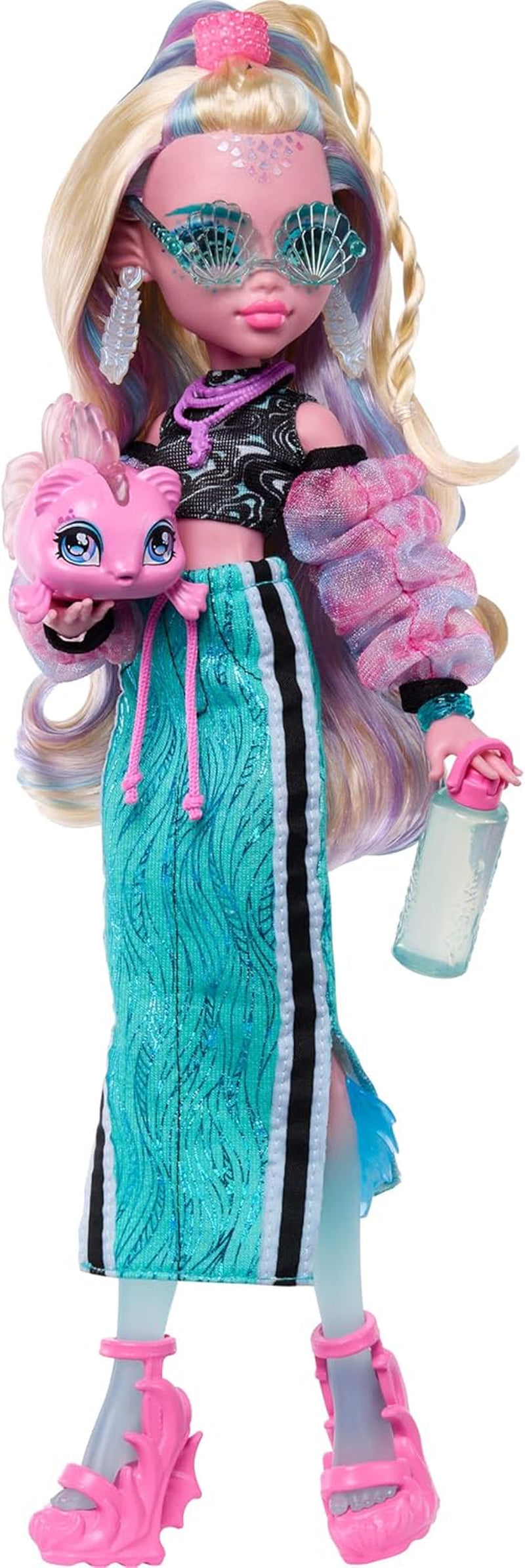 Monster High Lagoona Blue Neptuna Fish Short top a sportovní panenka v maxi sukni se 7 doplňky včetně skořepinových slunečních brýlí, svačiny a tašky, JHK33