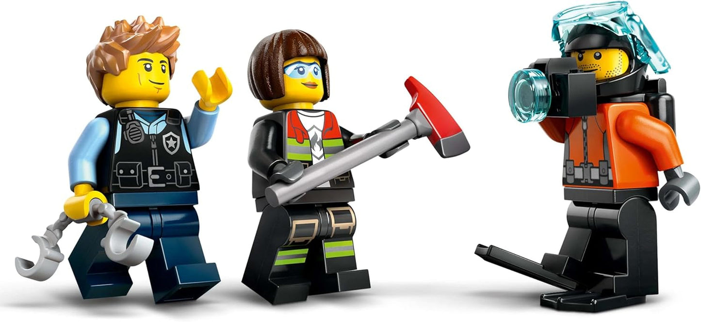 Kombinovaná sada LEGO City s helikoptérou, lvím autem a ponorkou a 3 minifigurkami - sestavitelná autíčka pro chlapce a dívky od 7 let - dárek k narozeninám a svátku 60462 Stavebnice Besuche den LEGO-Store