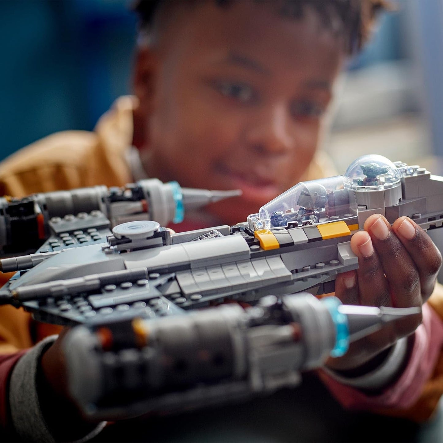 LEGO Star Wars Mandalorian Fighter N-1 z Knihy Boba Fetta Stavebnice s vesmírnou lodí Sada 4 postav včetně figurky Baby Yoda 75325 Stavebnice Besuche den LEGO-Store