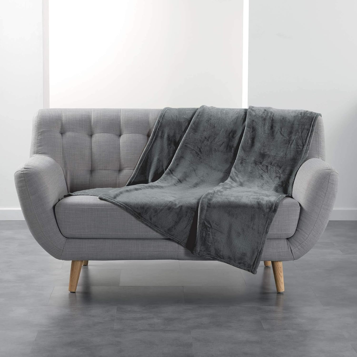Douceur D'Intérieur Flanou Plaid, Polyester, Šedá, 125 X 150 cm Přikrývky a přikrývky Naty Shop Grey