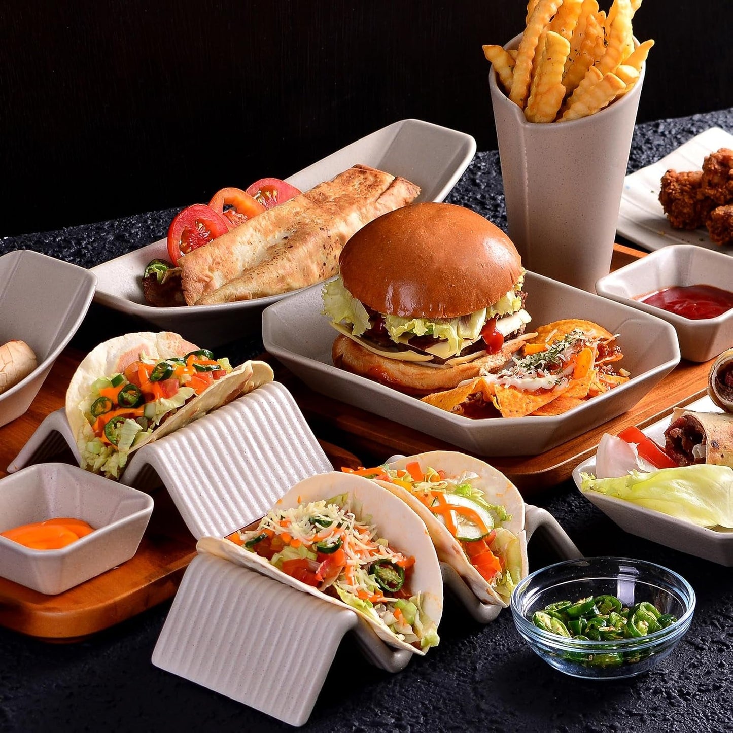 CreaTable, 33984, Street Food Series, Sada nádobí pro 2, Stojan Street Taco 2 z kameniny, Vhodné do myčky a mikrovlnné trouby, Kvalitní výroba