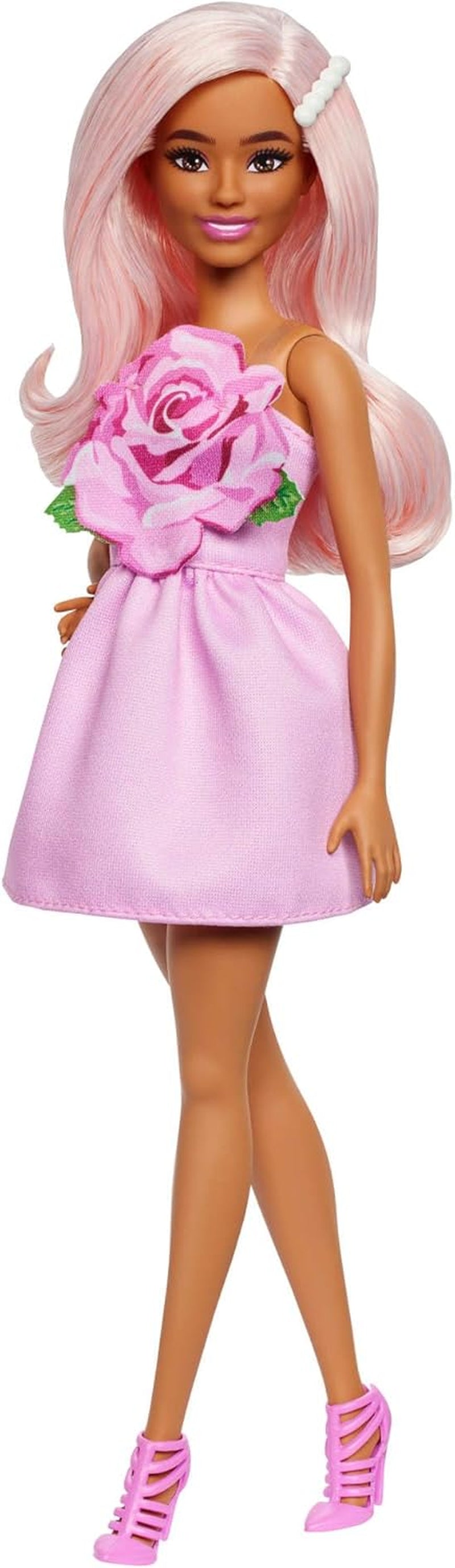 Panenka Barbie Fashionistas č. 238 s pastelově růžovými vlasy, šaty bez ramínek s růžovým živůtkem, perleťovou sponou do vlasů a vysokými podpatky a sponou, HYT94