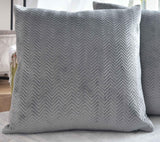 Box na záclony Polštář Dekorativní polštář Dxš 45X45 cm Zelený žakárový "Greta" s designem rybí kosti Snadná údržba Zapínání na zip Měkká výplň 320G - Různé barvy, 2023510 Cestovní polštáře Naty Shop Gray
