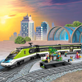 Osobní expresní vlak LEGO City, souprava vlaku na dálkové ovládání, železniční hračka se světlomety, 2 kočárky a 24 kolejových prvků, dárek pro děti, chlapce a dívky 60337 Stavebnice Besuche den LEGO-Store