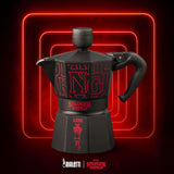 Kávovar Bialetti Moka Express Stranger Things na 3 šálky, Tlačítko Music s funkcí nabíjení USB-C, Nevhodné pro indukční varné desky, 3 šálky (130 ml), Černá
