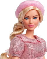 Barbie Film podle filmu Margot Robbie jako sběratelská figurka Barbie v růžové halence a tylové sukni se stylizovaným účesem a ladícími šperky JBJ53