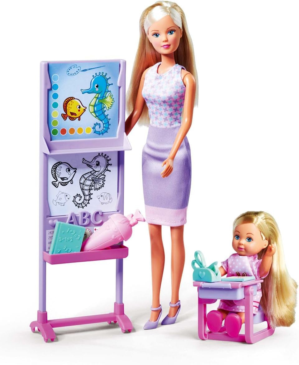 Simba Steffi Love School Day Učitelka a studentka Evi Oblékací panenka s tabulí, tři zaměnitelné pohledy na tabuli, Židle s otevíracím stolem, 29 cm, věk 3+