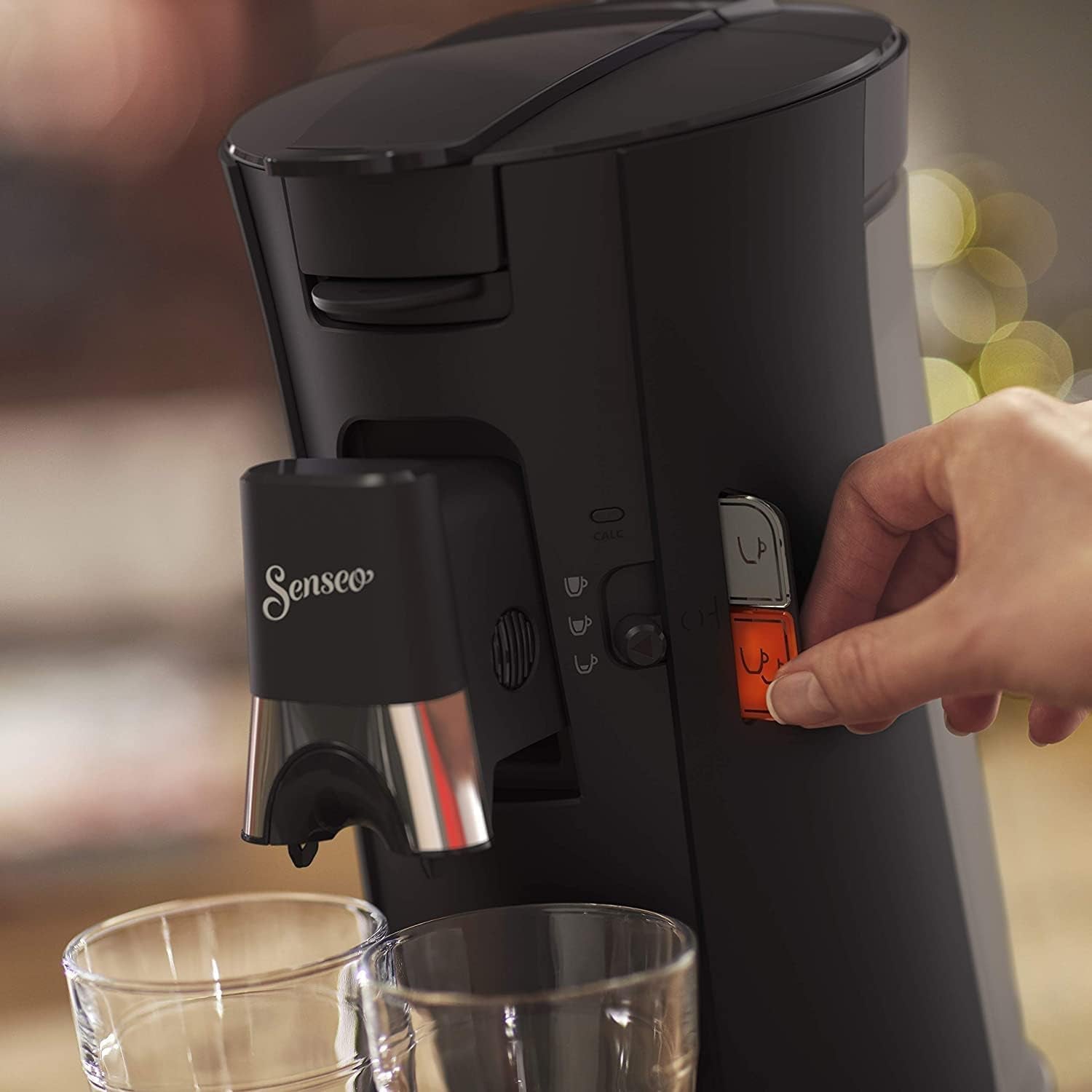 Espresso na kapsle PHILIPS Senseo Select s volbou intenzity kávy a funkcí paměti, vyrobeno z recyklovaného plastu, barva: černá (CSA240/60)