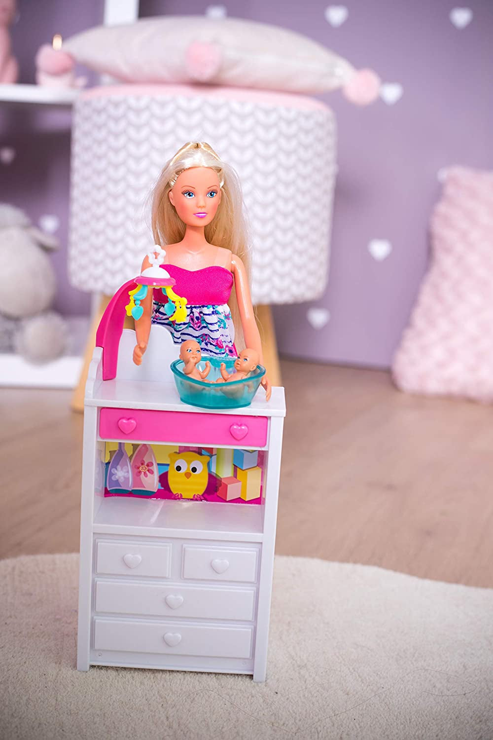 Simba 105733333 - Steffi Love Welcome Twins, Těhotná panenka, S dvojčaty, S přebalovacím pultem a vaničkou, Doplněk, Oblékací panenka, 29 cm, Pro děti od 3 let Dolls Naty Shop