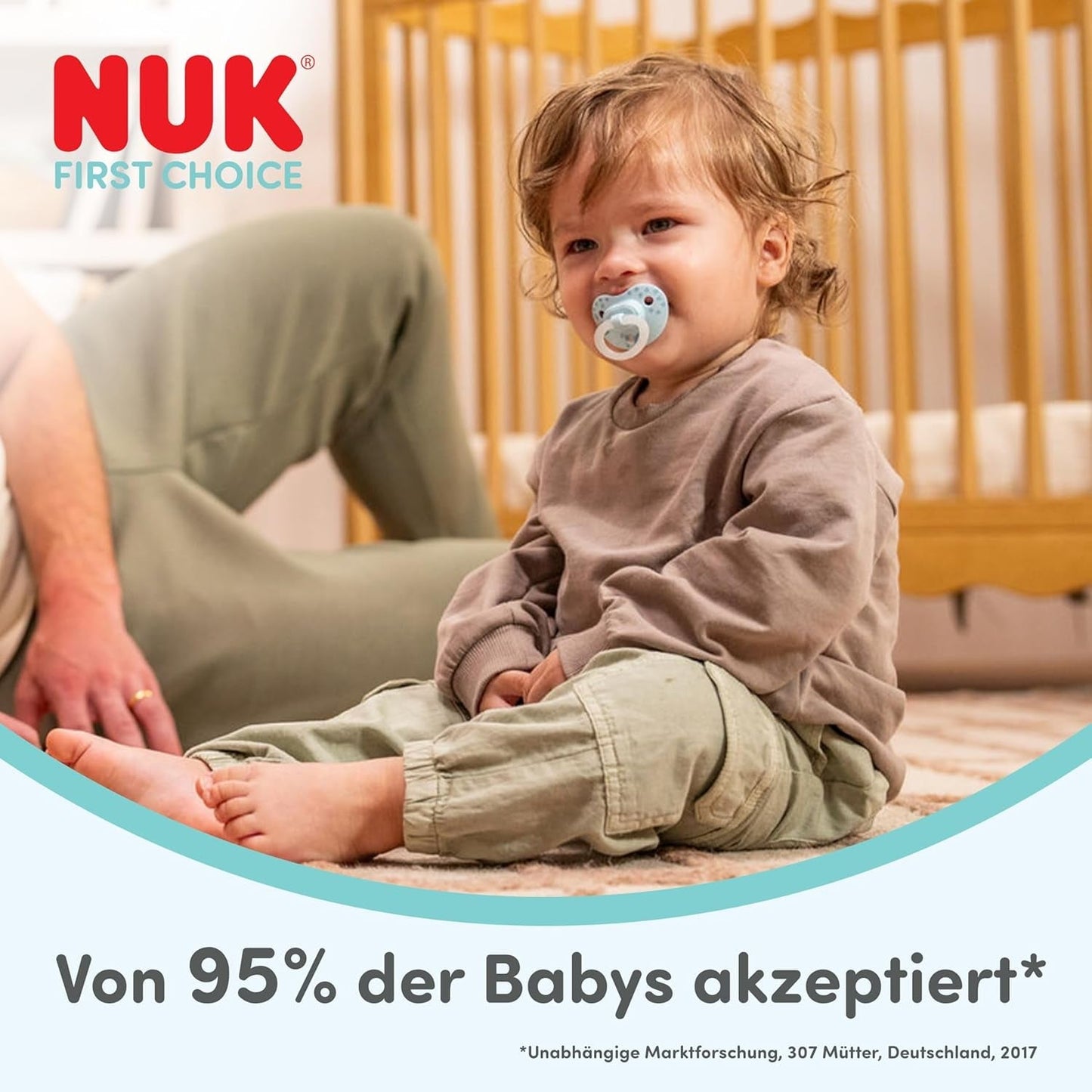 NUK First Choice Classic Day & Night dudlíky pro miminka | 6-18 měsíců | Ortodontické dudlíky, které svítí ve tmě | 95% přijetí miminky** | Modrá | Balení 2