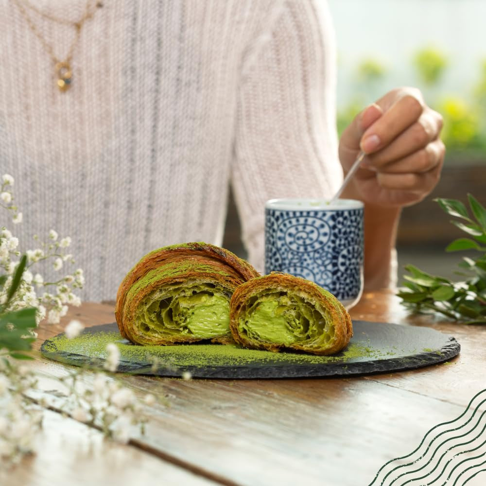 Naturalebio BIO Zelený čaj prášek 100g. Na vaření a pečení. Originální japonská matcha. Zelený čaj z Japonska, veganský, bezlepkový a bez GMO. Přírodní organický produkt.