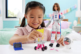 Panenka Barbie k 65. narozeninám a 10 doplňků, sada astronautů panenky bruneta, rover na kolečkách, vesmírná přilba s měnícím se hledím a další, HRG45