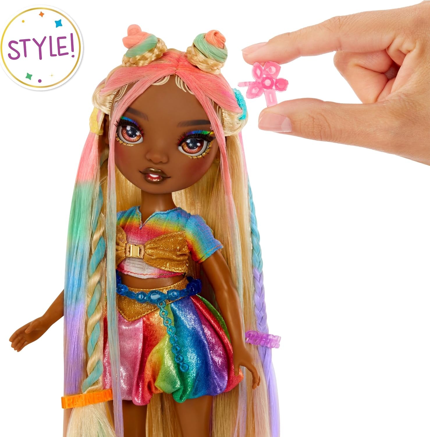 Panenka Rainbow High Hair Chalk & Styling - Meline - 28 cm duhová a zlatá omyvatelná křídová panenka do vlasů, barvení, styling, hraní, opláchnutí a opakování, pro děti ve věku 4-12 let