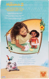 Herní sada Jakks Pacific Moana 2 Little Sister Simea a figurka Pua 27 cm vysoká, obsahuje 1 obleček pro panenku, 1 Pua, 1 plastový svazek banánů, doporučeno pro děti od 3 let