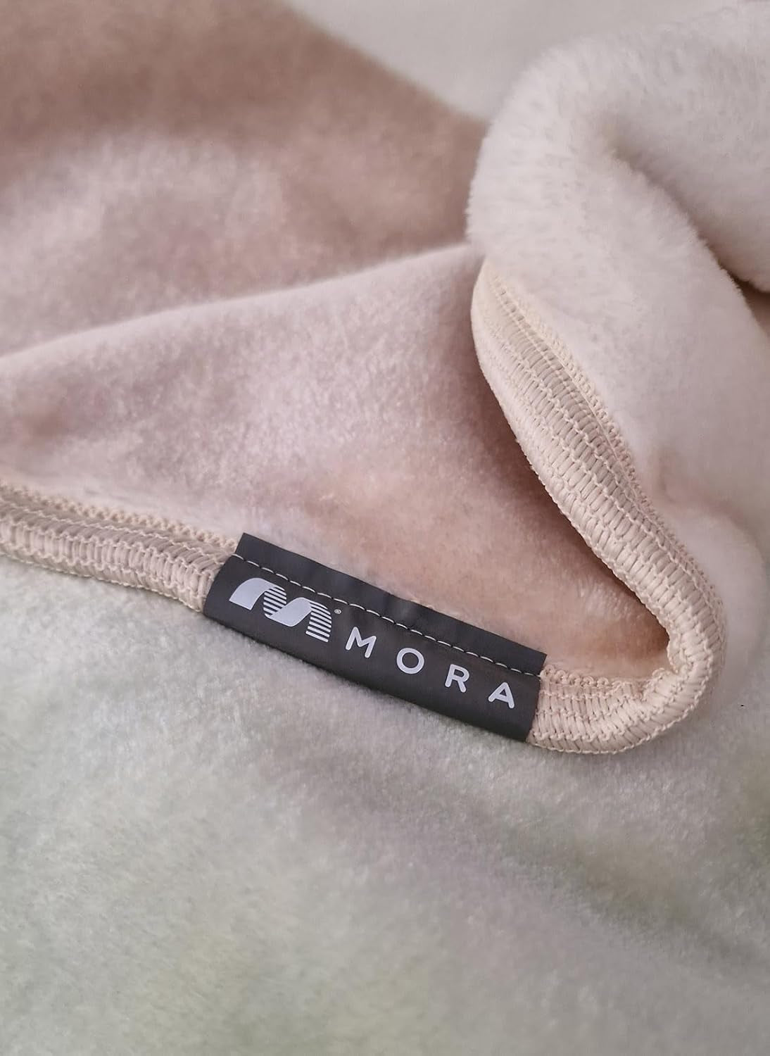 Potištěná přikrývka, velký objem, 100% polyester, 450 G/M², měkká, na podzim/zimu, design Harmony N10, 170 x 240 cm, na postele 90/105 cm, šedé peřiny a přikrývky Naty Shop