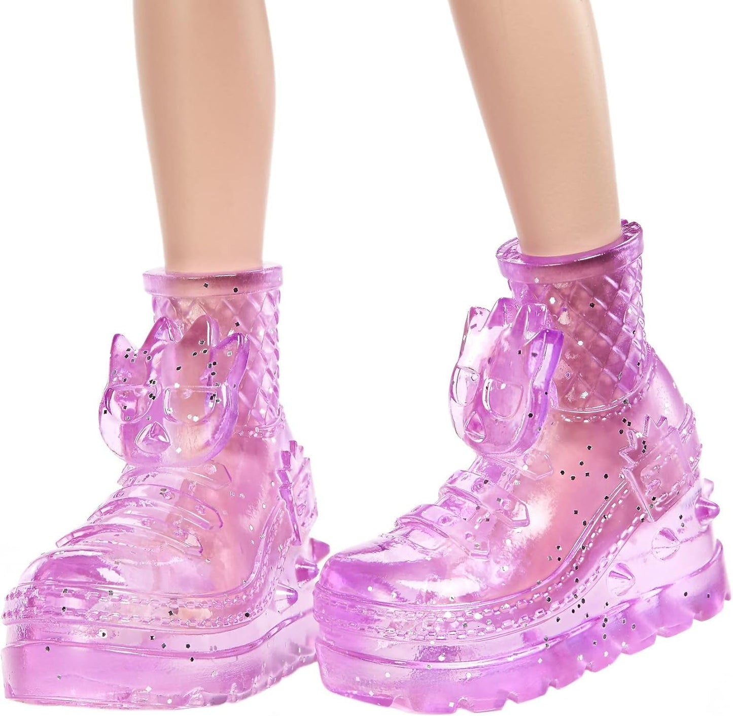Mattel Hello Kitty GWW98 - Sanrio Badtz-Maru Figur und Jazzlyn Puppe (cca 25,4 cm) s oblečením a doplňky, dlouhý lila Haar a trendy outfit, tolles Geschenk für Kinder ab 3 Jahren