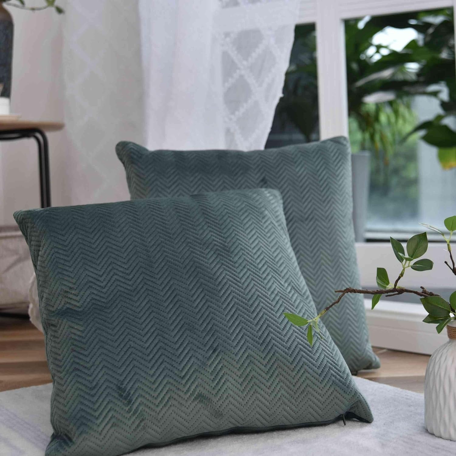 Záclonová krabice Polštář dekorativní Polštář DxŠ 45X45 Cm Zelený žakárový "Greta" s designem rybí kosti Snadná údržba Zapínání na zip Měkká výplň 320G - Různé barvy, 2023510 Cestovní polštáře Naty Shop