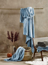 Pohodlná přikrývka, polyester, modrá, 150 x 200 cm Postele a přikrývky De Witte Lietaer