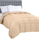 Povlečení Utopia Celoroční přikrývka 250 g/m² plyšová výplň ze silikonového vlákna Dvojlůžko prošité v krabici (Double XL Light Grey) Naty Shop Béžové přikrývky a přikrývky (1 balení)