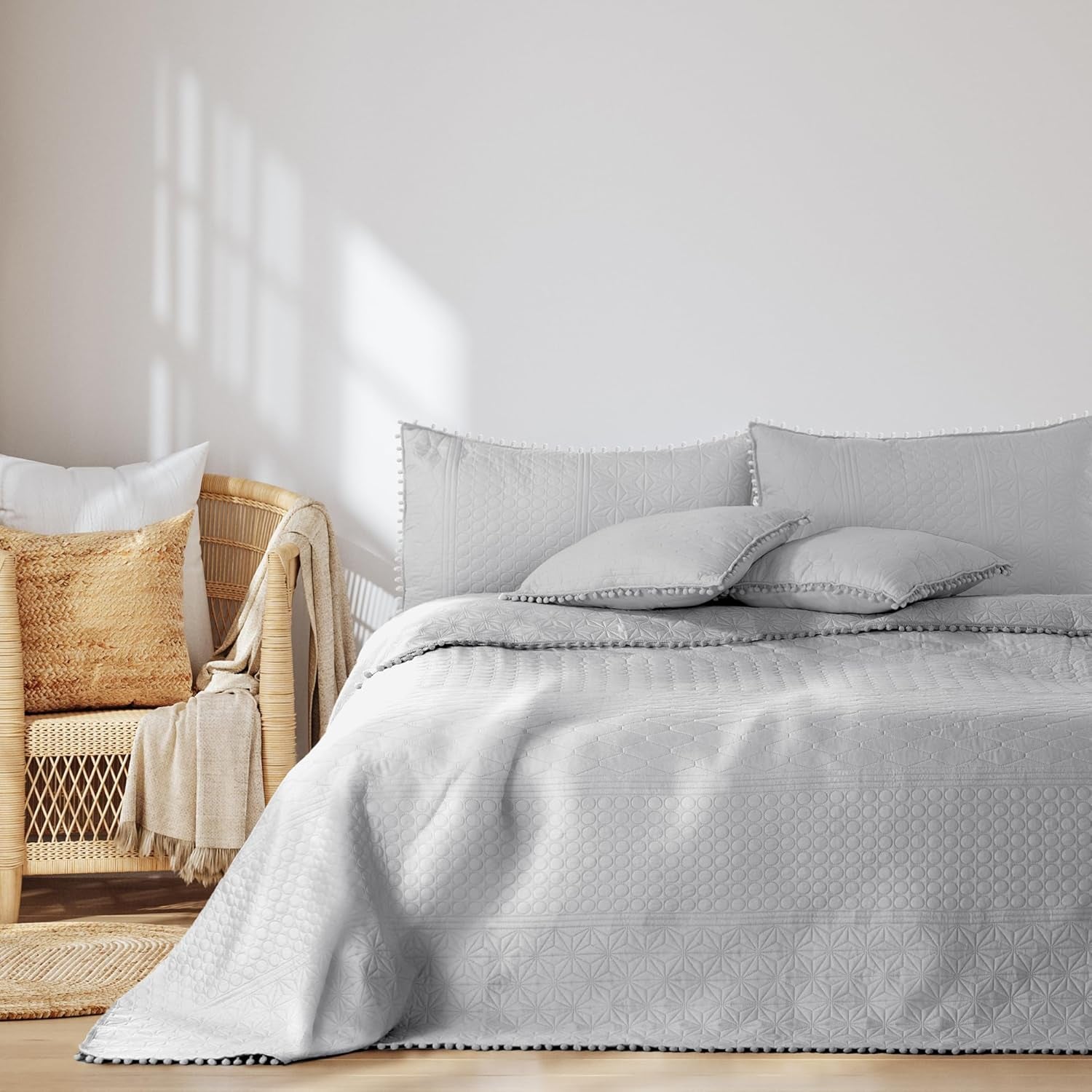 Ameliahome Přehoz s bambulí 220X240 Cm Oboustranný přehoz Ultrazvukové prošívání Polyester Meadore Šedá Postele a přikrývky Besuche den AmeliaHome-Store Meadore stříbrná 170X210 Cm